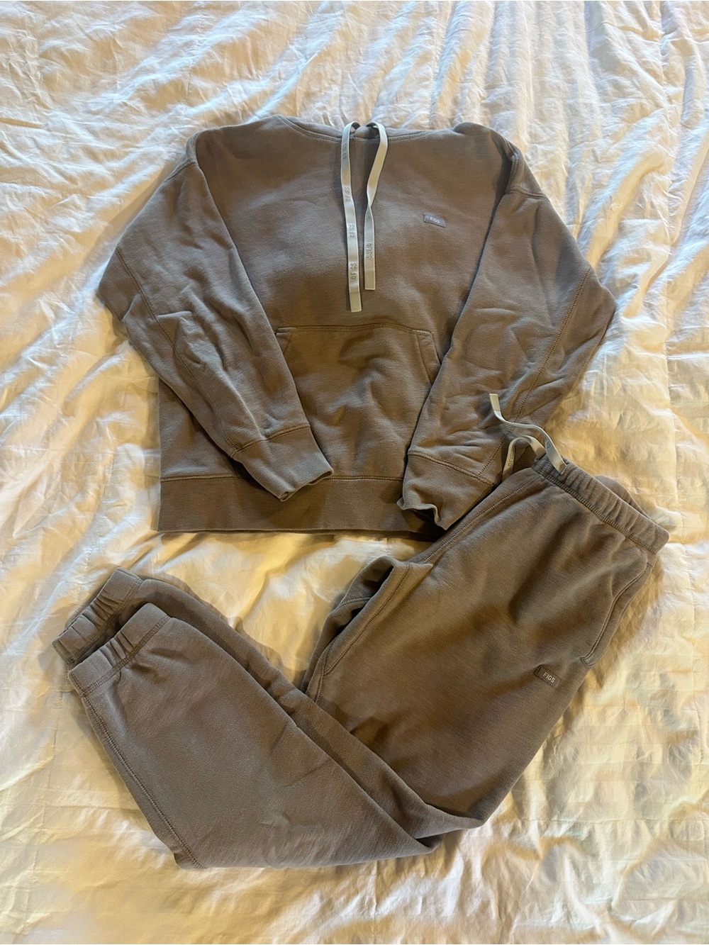 FIGS Off shift taupe S Hoodie & XS Jogger Set